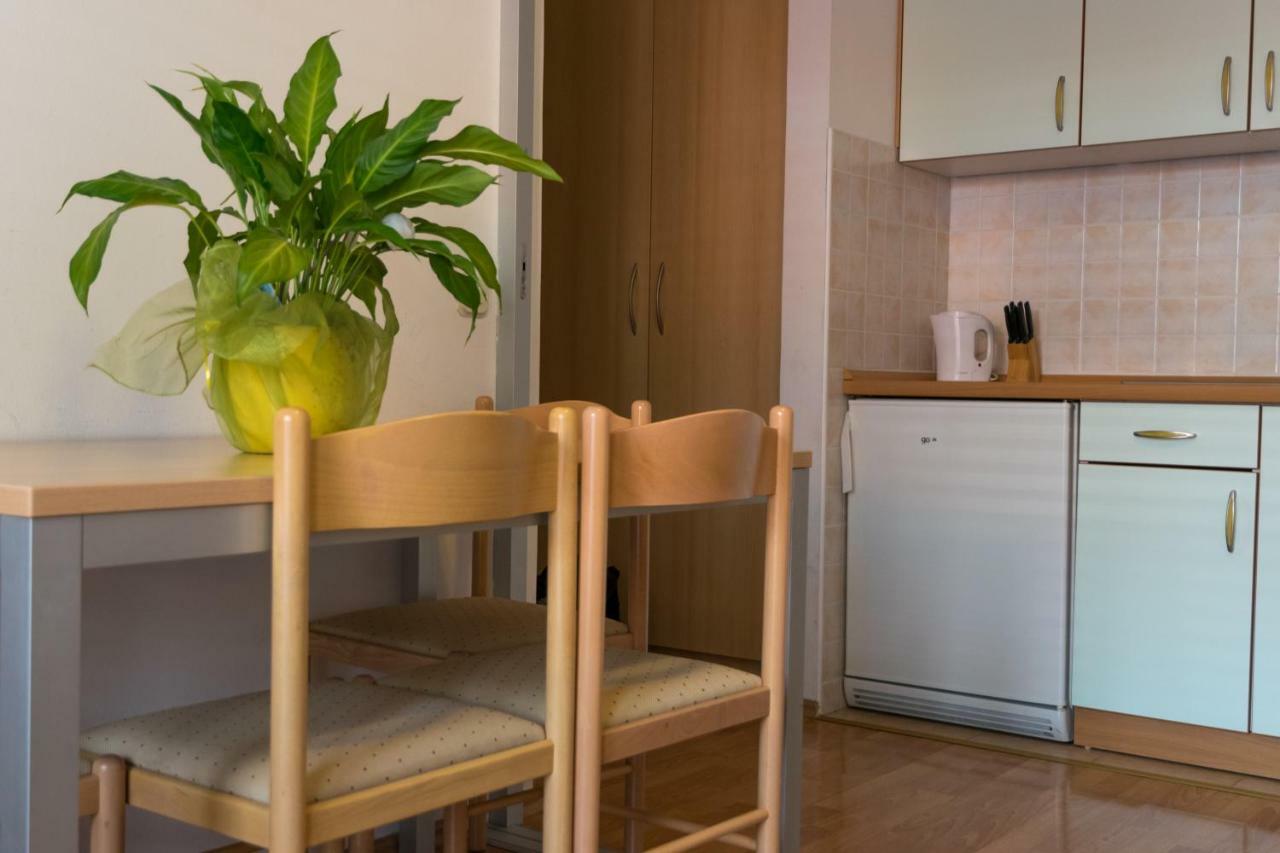 House Vera Baška Voda Eksteriør bilde