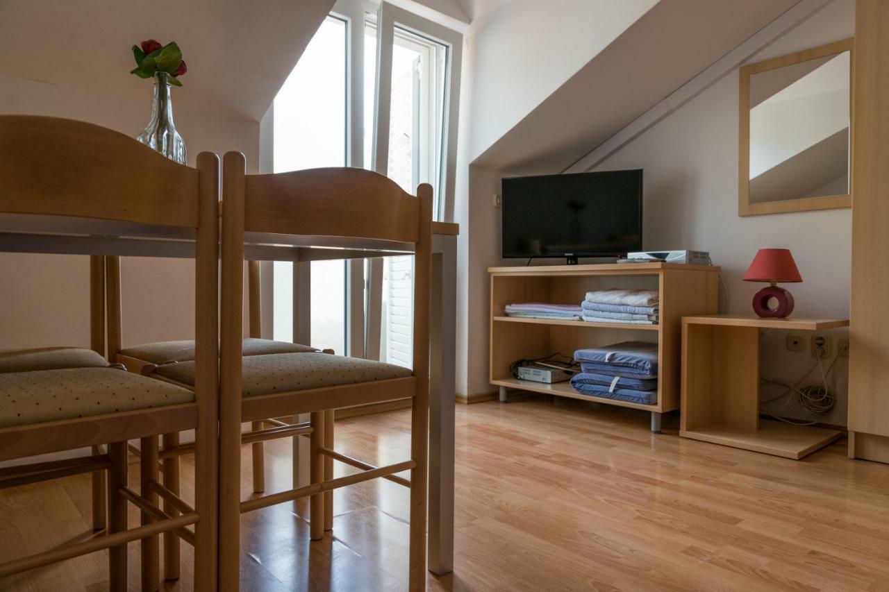 House Vera Baška Voda Eksteriør bilde